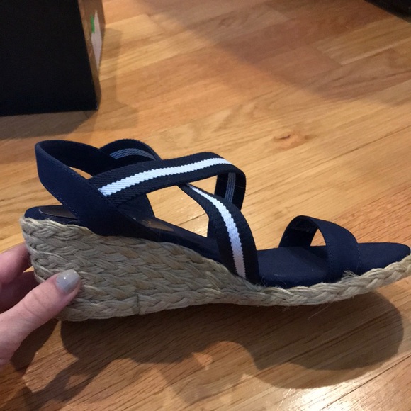 Espadrilles - Picture 2 of 4